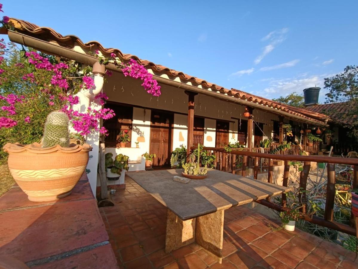 Santa Monica Barichara Hotel Екстериор снимка